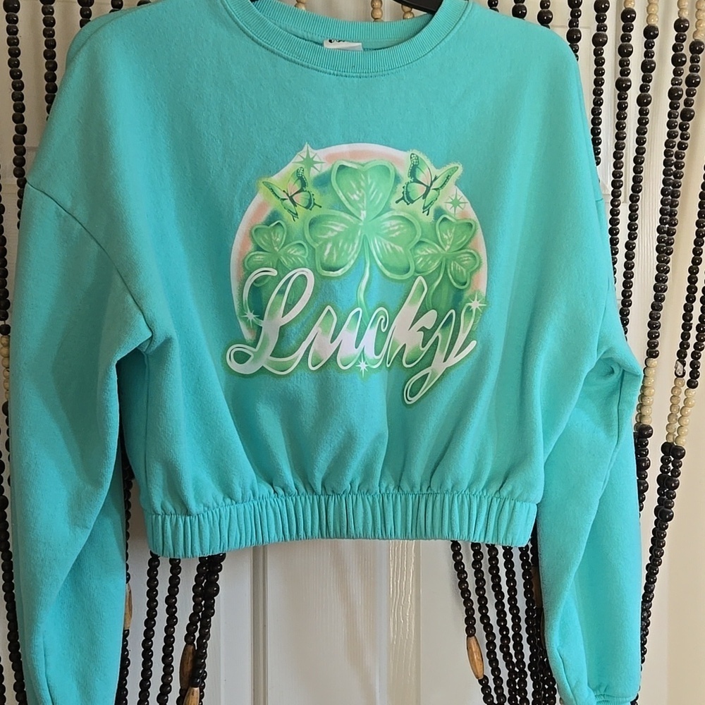 Cropped "Lucky" Sweatshirt